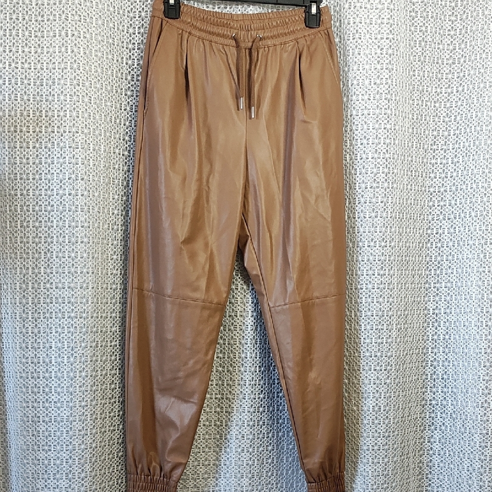 Zara Women's Tan Jogger Pants